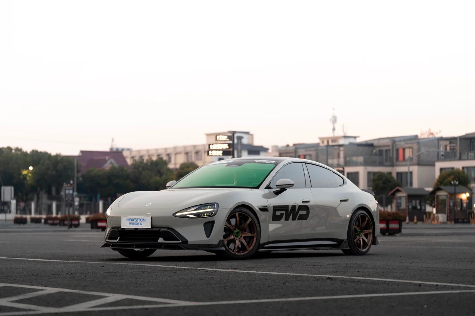 小米SU7 · FF MR7 轮毂装车实拍，第2张