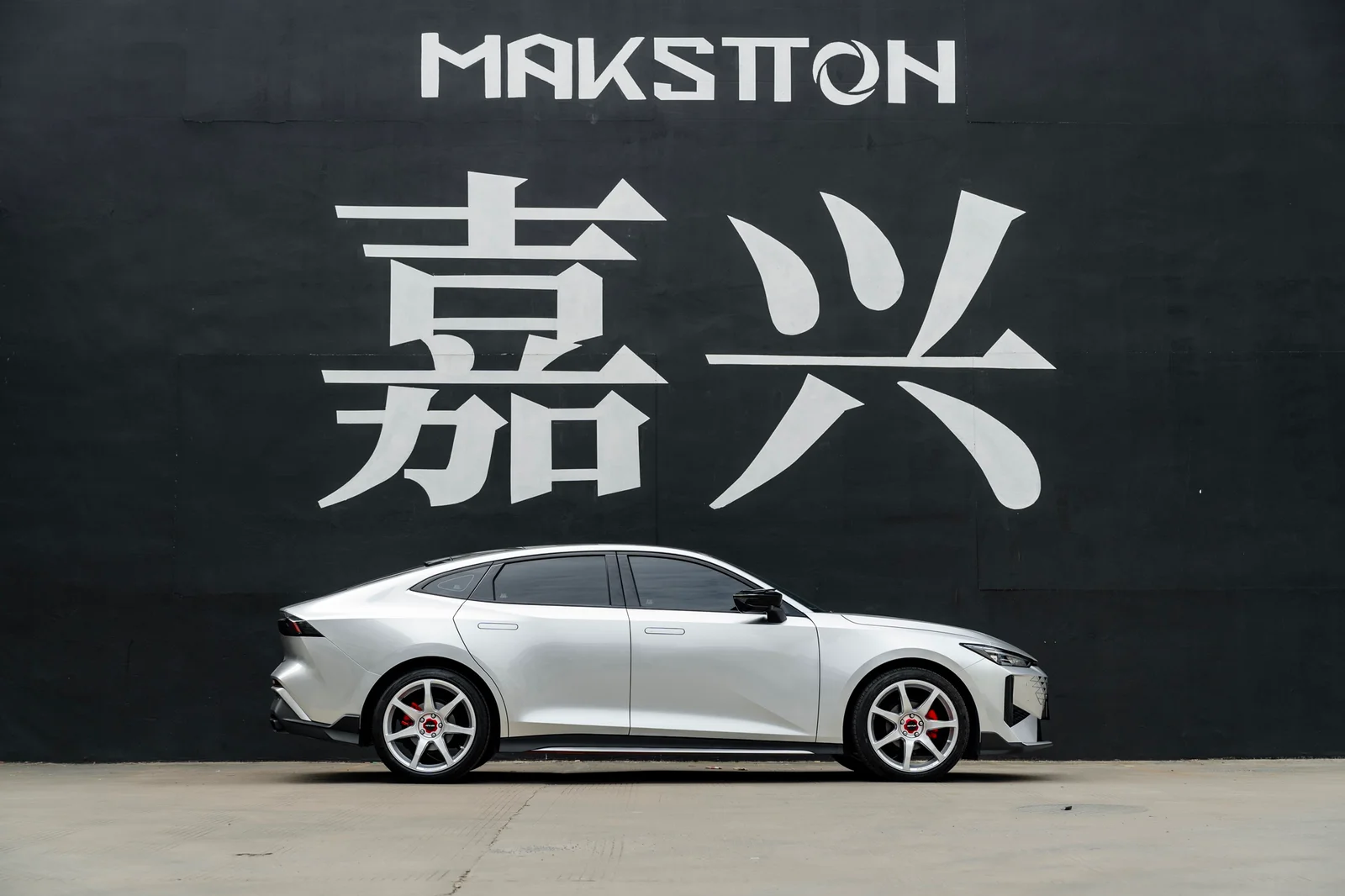 长安UNIV · FF MR7 轮毂装车实拍，第1张