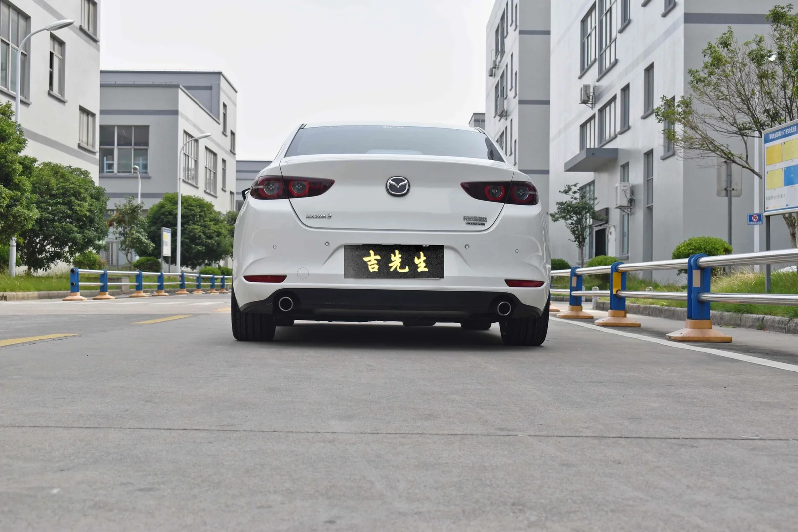 马自达昂克赛拉 · FF MR7 轮毂装车实拍，第3张