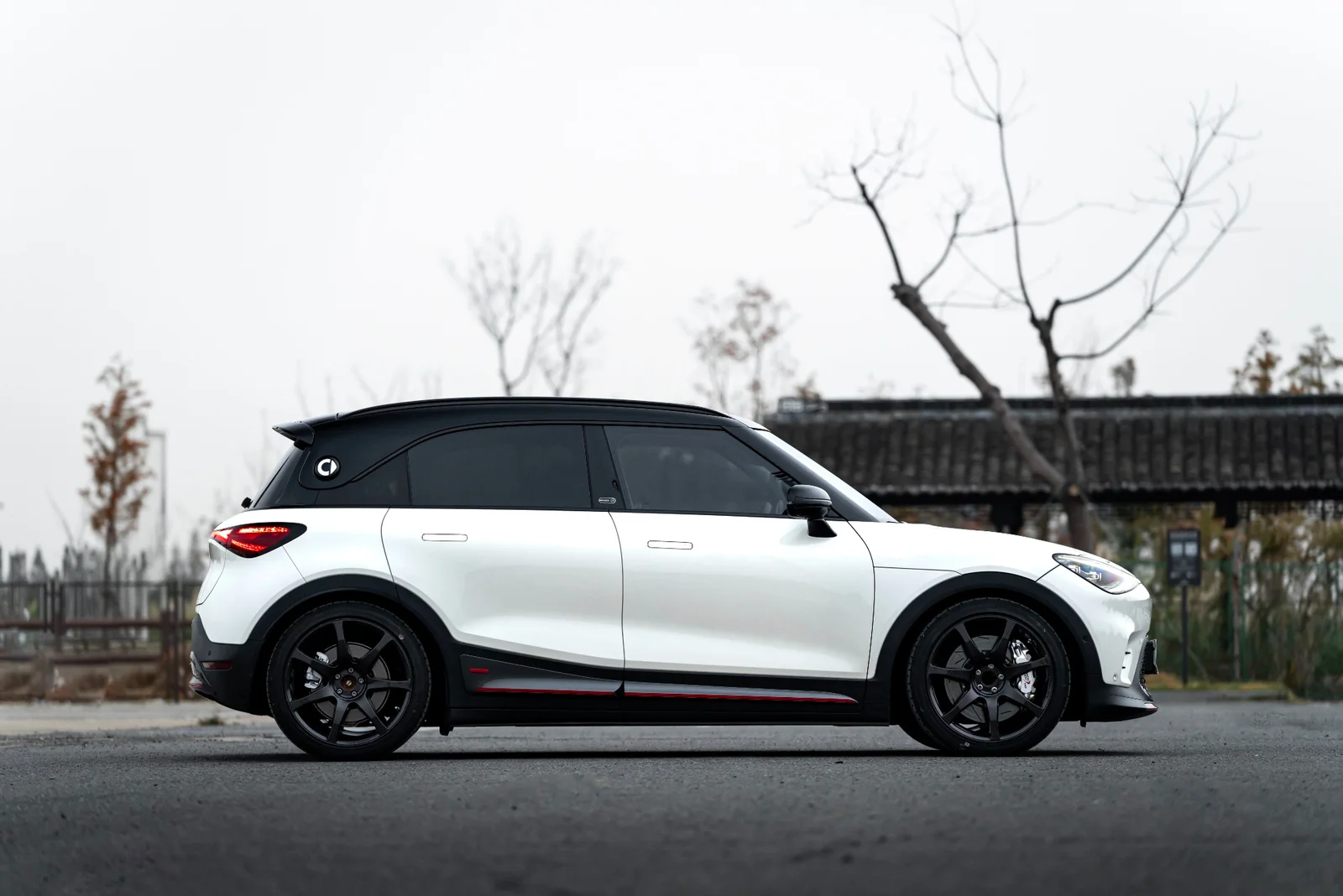 SMART精灵1号 · FF MR7 轮毂装车实拍，第1张