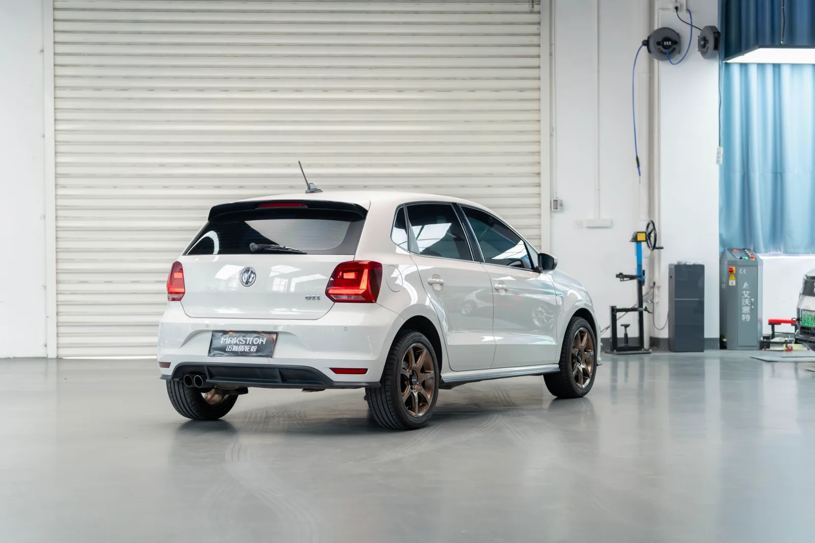 大众Polo GTI · FF MR7S 轮毂装车实拍，第6张