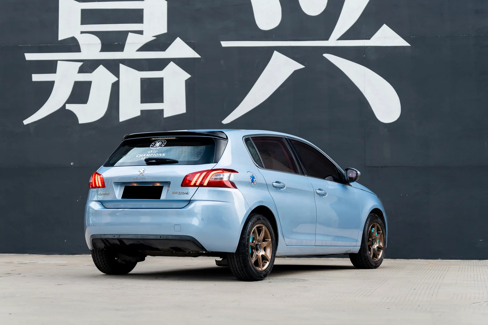 标致308S · FF MR7S 轮毂装车实拍，第3张